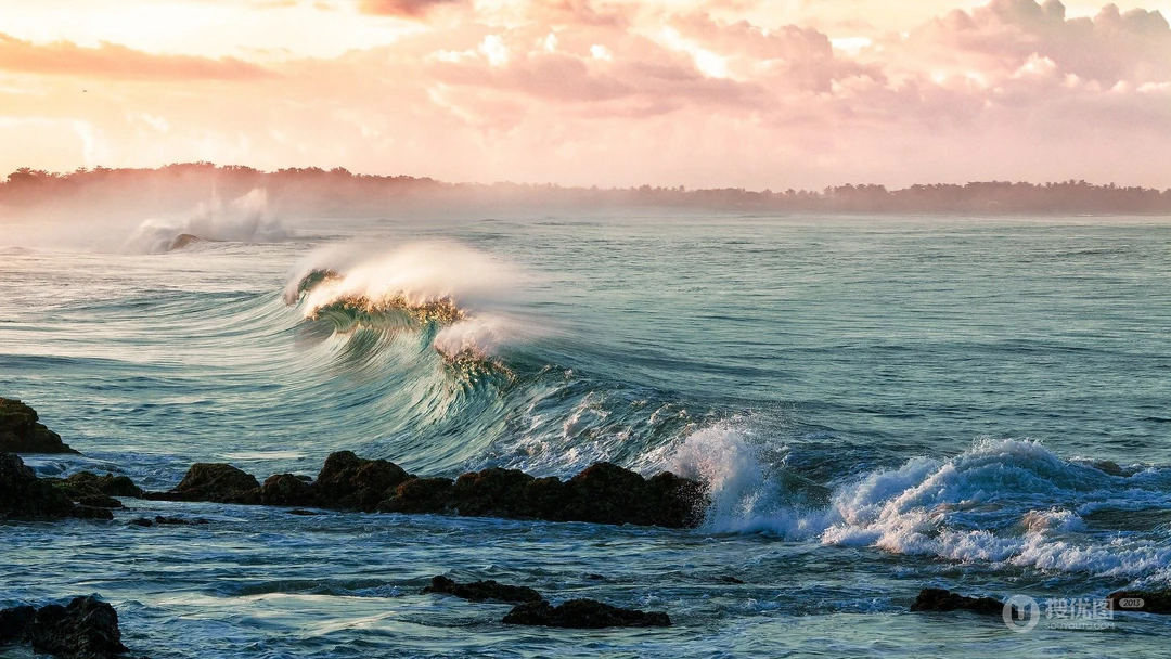 波涛汹涌的海浪，翻滚的海水，唯美海岸线海景壁纸图片