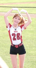 台湾女生倪暄招牌式甜美笑容甜到心里超可爱气质自拍生活照图片