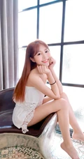 台湾女生倪暄招牌式甜美笑容甜到心里超可爱气质自拍生活照图片