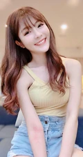 台湾女生倪暄招牌式甜美笑容甜到心里超可爱气质自拍生活照图片