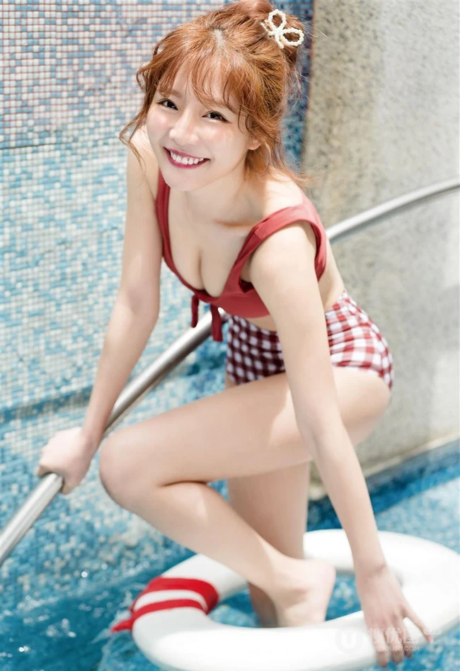 台湾女生倪暄招牌式甜美笑容甜到心里超可爱气质自拍生活照图片