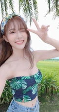 台湾女生倪暄招牌式甜美笑容甜到心里超可爱气质自拍生活照图片