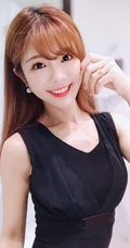 台湾女生倪暄招牌式甜美笑容甜到心里超可爱气质自拍生活照图片