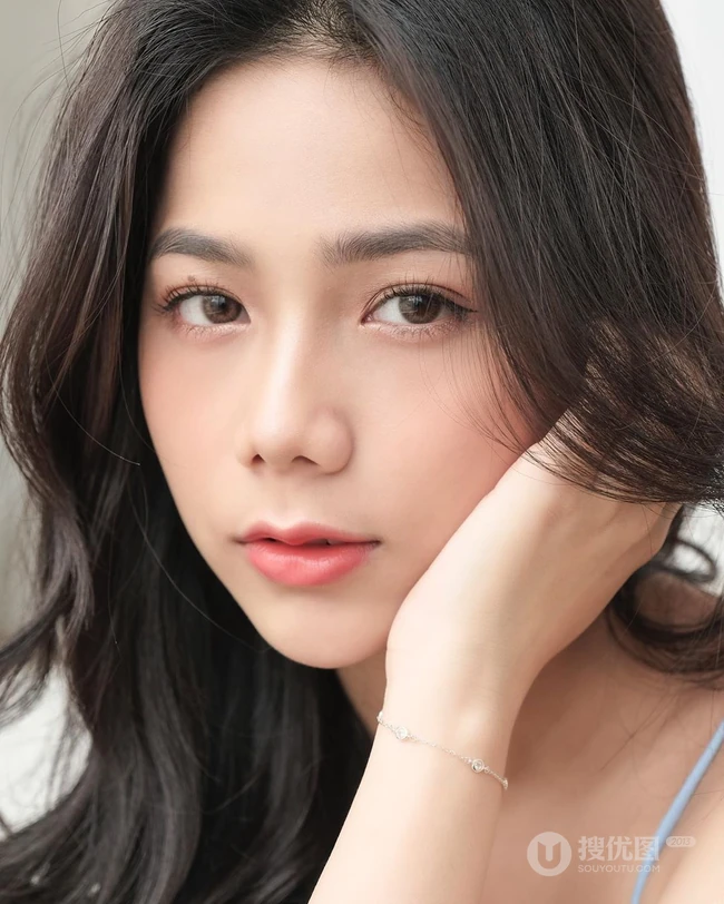 仙女气质，空灵感十足的越南女生Vo Thuy Hang精选气质写真生活照图片