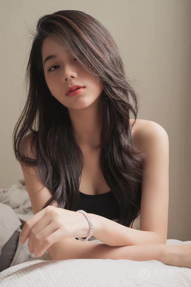 仙女气质，空灵感十足的越南女生Vo Thuy Hang精选气质写真生活照图片