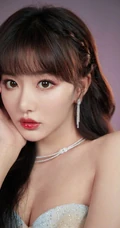 孔雪儿气质梦幻V领配色长裙温婉写真图片