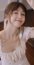 夏天该有的样子，大长腿漂亮少女肉色纱裙气质居家写真照片