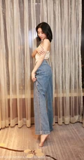 清甜动人齐肩短发女生背心牛仔裤穿搭显苗条身材纤细线条写真套图