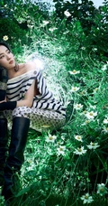 刘亦菲森系雨林风格唯美时尚杂志写真照