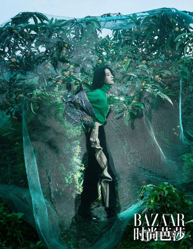 刘亦菲森系雨林风格唯美时尚杂志写真照