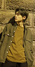 99年山东高个子帅气男生翟潇闻唯美街拍写真照片