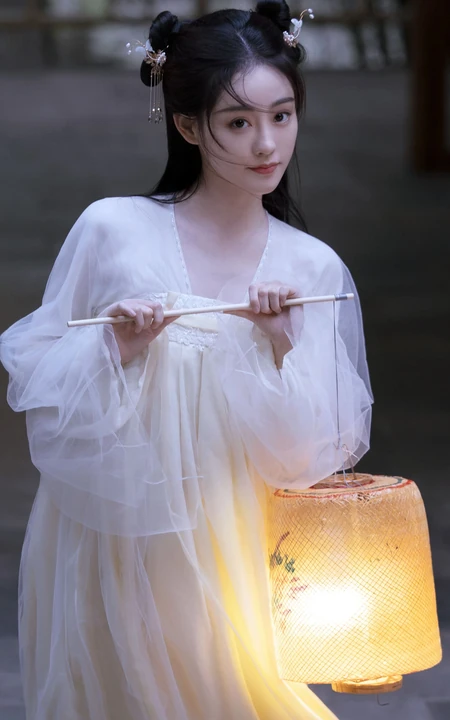 祝绪丹手拿灯笼搭配古装白裙仙气飘飘写真手机壁纸图片