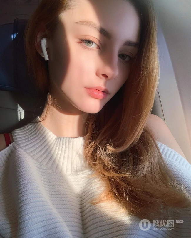 白俄罗斯气质漂亮如天使般女生家居服女模仙气动人柔美写真生活照图片