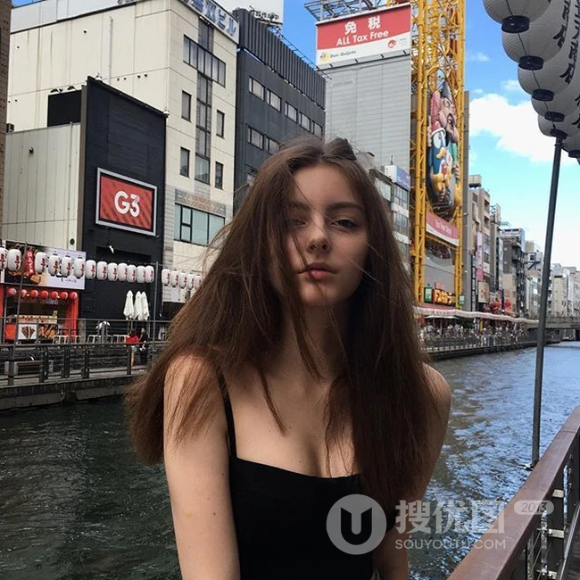 白俄罗斯气质漂亮如天使般女生家居服女模仙气动人柔美写真生活照图片