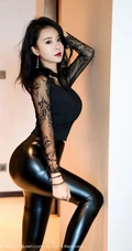 气质女生轻熟蓝夏Akasha黑色蕾丝衣皮裤穿搭显凹凸有致身材写真套图