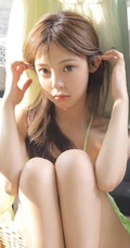 薄荷绿的夏天，格外美，高颜值美背女生小姐姐超好看室内气质写真图片