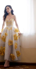 angelababy气质优雅繁花纱裙邂逅绚丽盛夏写真图片