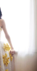 angelababy气质优雅繁花纱裙邂逅绚丽盛夏写真图片