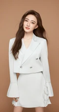 女星徐璐清爽利落短发，以及优雅长发写真，展现不同魅力手机壁纸图片