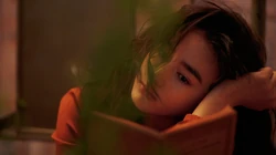 云南美女李宛妲慵懒气质私房写真桌面壁纸图片