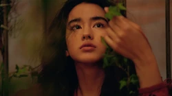 云南美女李宛妲慵懒气质私房写真桌面壁纸图片