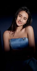 18岁傣族少女李宛妲气质动人裙装系列穿搭写真图片