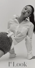 韩国女团歌手成员YooA时尚个性写真登杂志图片