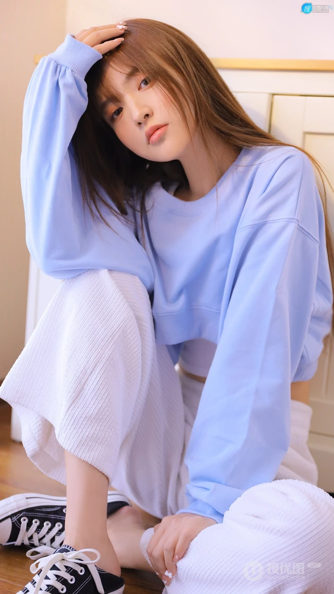 甜美可人网红美女窦鹤鑫精选写真手机壁纸图片