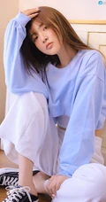 甜美可人网红美女窦鹤鑫精选写真手机壁纸图片