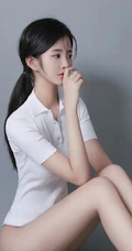 清甜系黑直长发少女紧身白色连体衣温柔腼腆写真图片