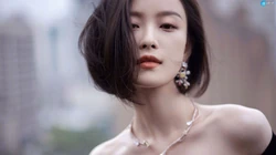 倪妮性感复古短发造型户外梦幻写真显迷人锁骨高清2k壁纸图片