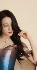 迪丽热巴蓝色渐变人鱼裙礼服穿搭优雅气质沙发写真图片