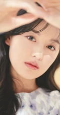 韩国女演员金智媛化身精致女人最新优雅气质穿搭写真图片