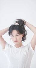 韩国女演员金智媛化身精致女人最新优雅气质穿搭写真图片