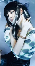 Lisa气质酷飒挑染发型搭配多套服饰登杂志写真图片