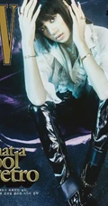 Lisa气质酷飒挑染发型搭配多套服饰登杂志写真图片