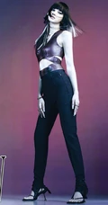 Lisa气质酷飒挑染发型搭配多套服饰登杂志写真图片