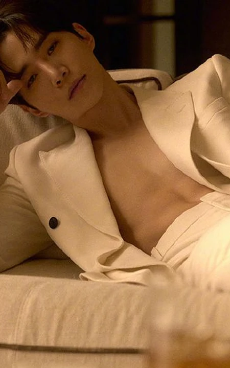 李俊昊霸道总裁范十足简约西服套装着身帅气写真套图