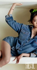 关晓彤化身壁橱蝴蝶少女美美哒微博写真美照