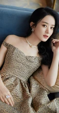 赵丽颖华美浪漫的礼服穿搭优雅气质写真图片