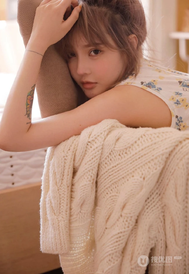 可盐可甜可清新气质少女简约装，裙装，家居服穿搭精选写真图集