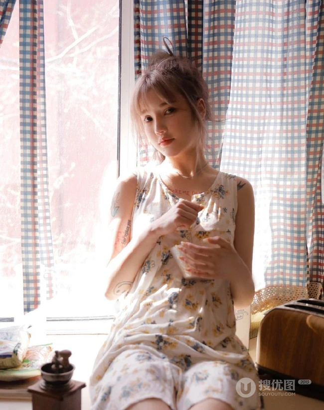 可盐可甜可清新气质少女简约装，裙装，家居服穿搭精选写真图集