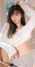 慢慢的温柔让人感动，柔情少女徐溢含肩带衣短裤大秀美背厨房小情调写真