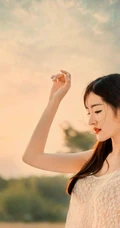 金黄麦田里的美丽身影，气质女生沈梦瑶镂空肩带衣短裤户外麦田艺术写真套图