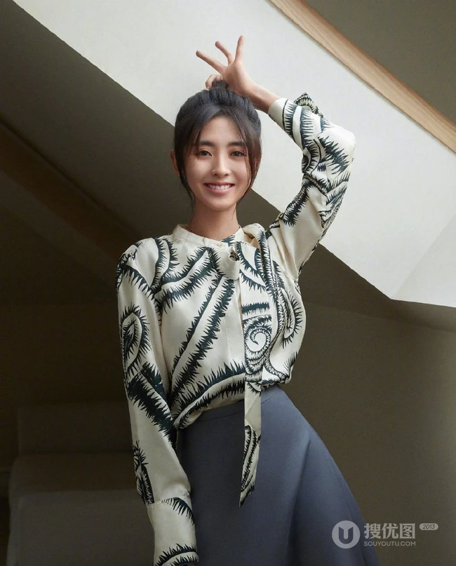 邢菲氧气十足居家温馨惬意写真图片