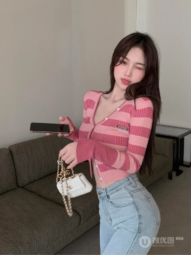 欲系女生气质V领针织衫穿搭居家美拍个人照片图集