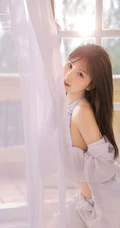 好可爱的碎花小肩带，清新夏日女生居家小碎花家居服温柔气质写真美图欣赏