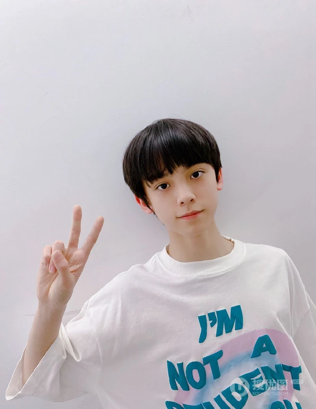00后小帅哥左航，TF家族练习生左航精选写真，生活照图片