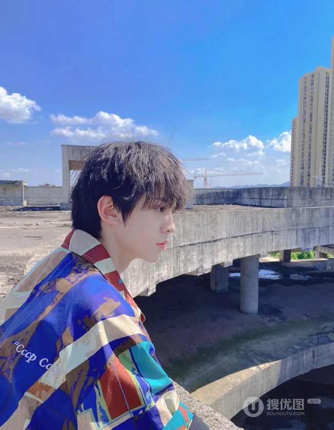 00后小帅哥左航，TF家族练习生左航精选写真，生活照图片