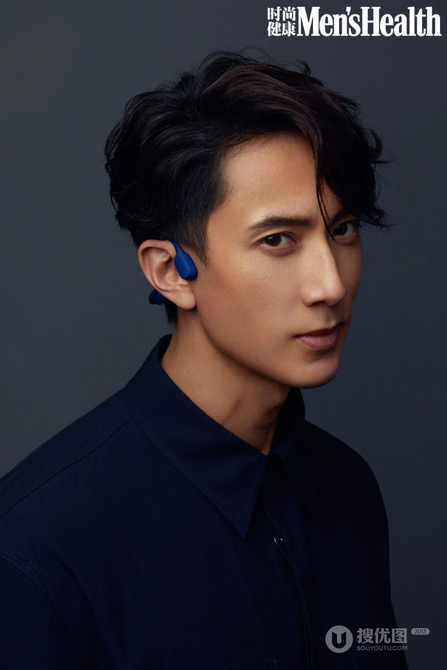 吴尊保持了20多几年的腹肌，自控与自律的运动型男吴尊最新杂志写真照